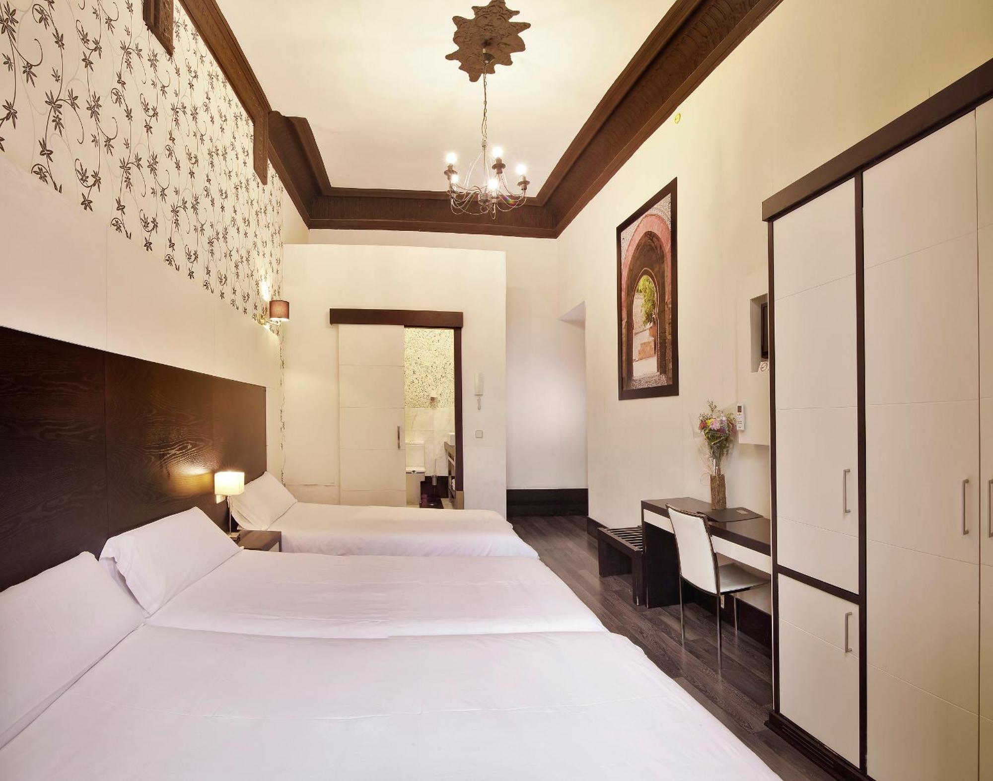 Alhambra Suites Madrid Eksteriør billede